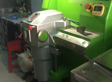 เครื่องหล่อ ISAI Vacuum Pressure Casting Machine “Eishin”